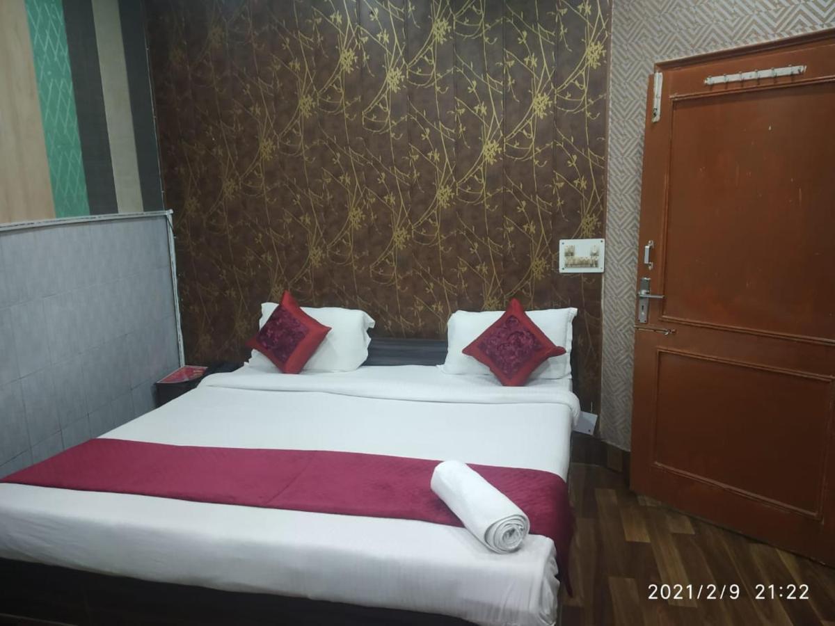 Hotel Aarti Darshan ハリドワール エクステリア 写真